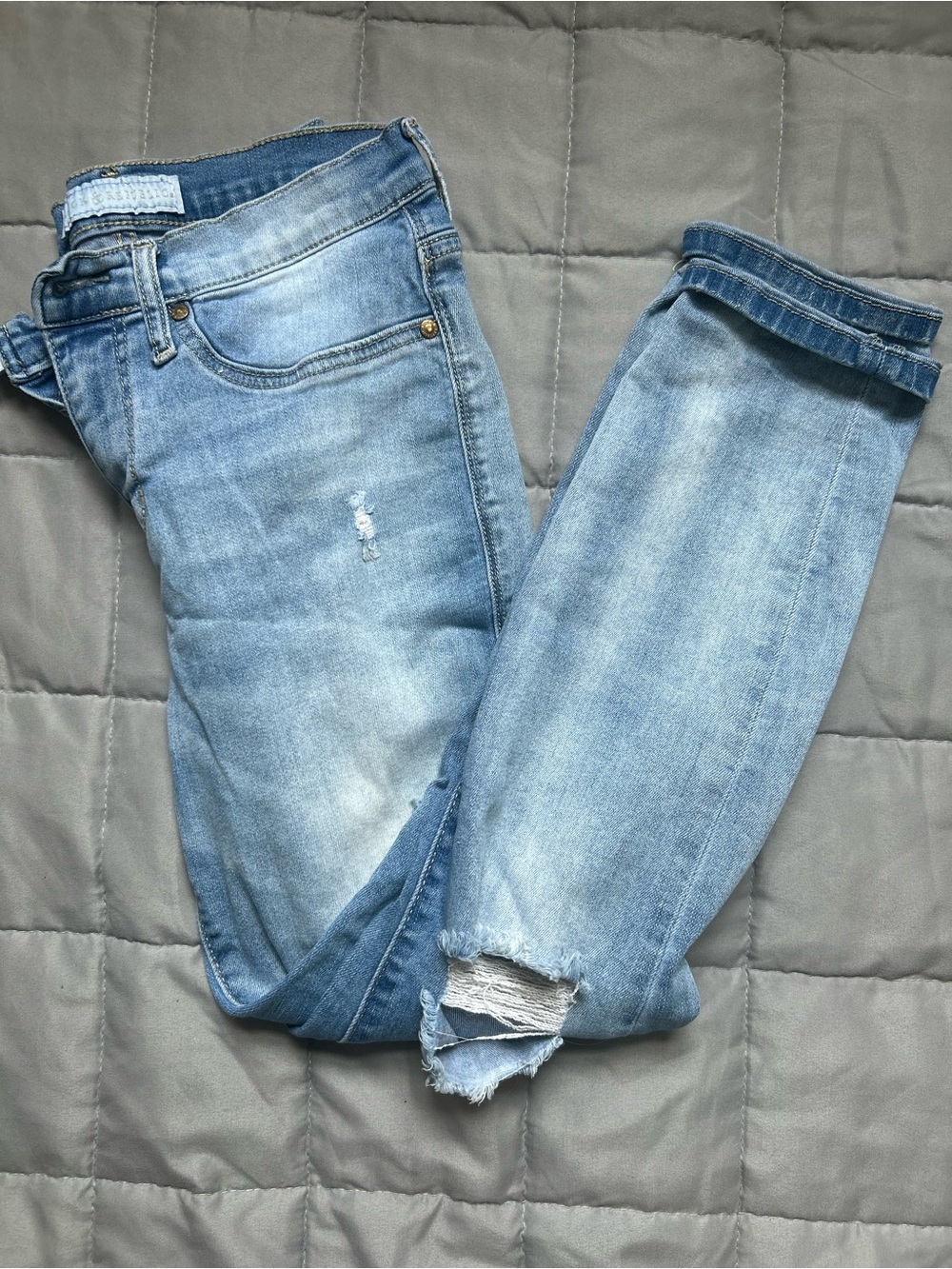 Rock & Republic Light Blue Distressed Skinny Jeans